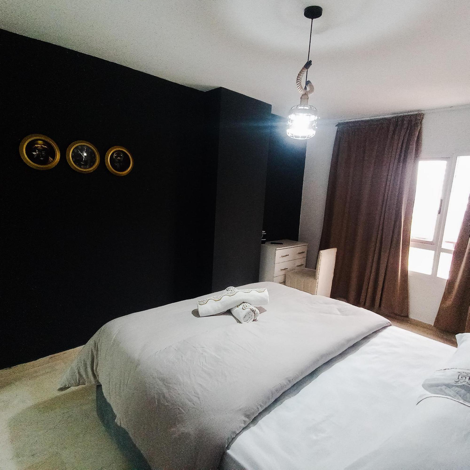 Moderne Appartement Au Plein Centre-Ville En Face Hilton & La Gare De Train Tgv Avec Climatisation Tanger Luaran gambar