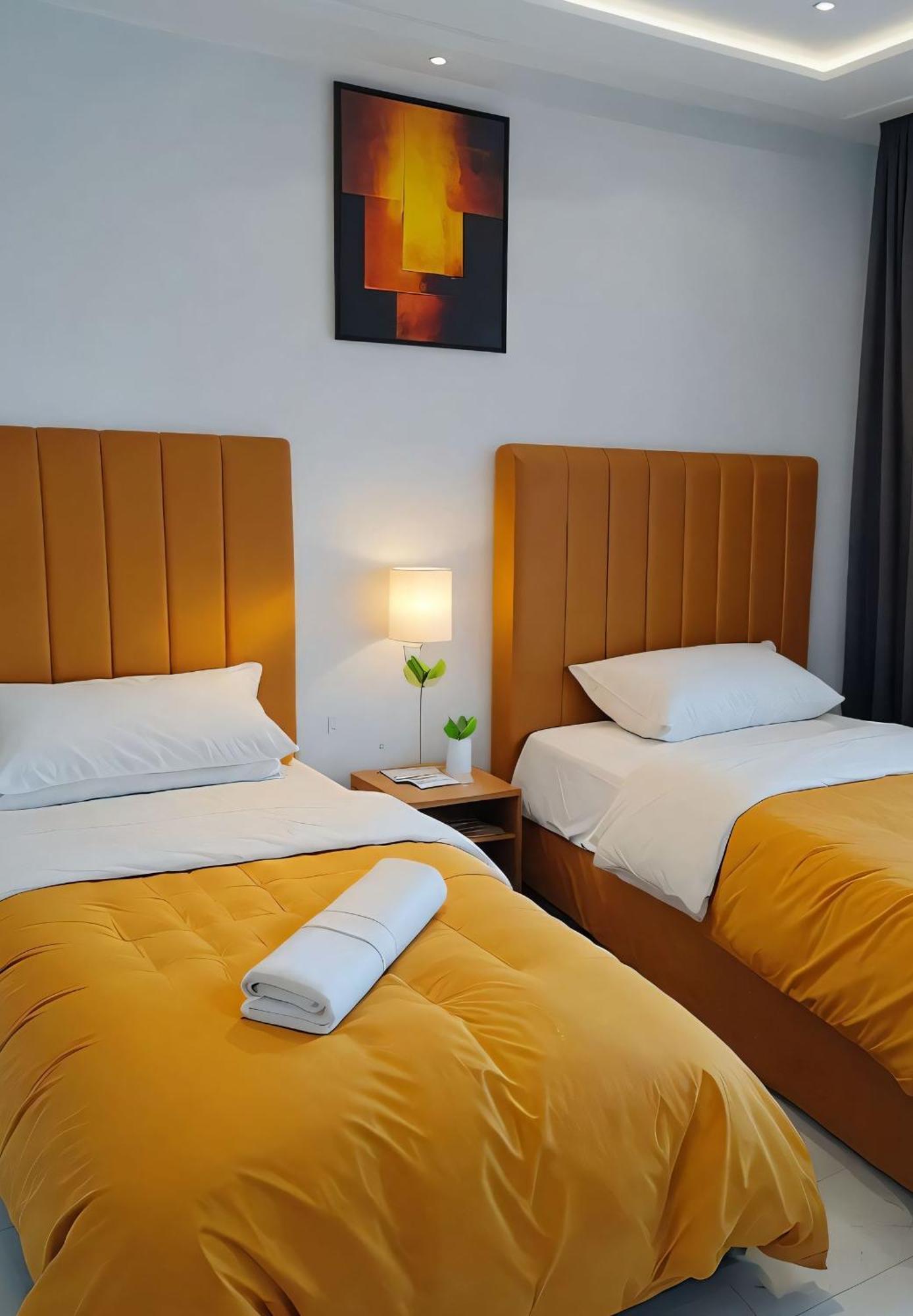 Moderne Appartement Au Plein Centre-Ville En Face Hilton & La Gare De Train Tgv Avec Climatisation Tanger Luaran gambar